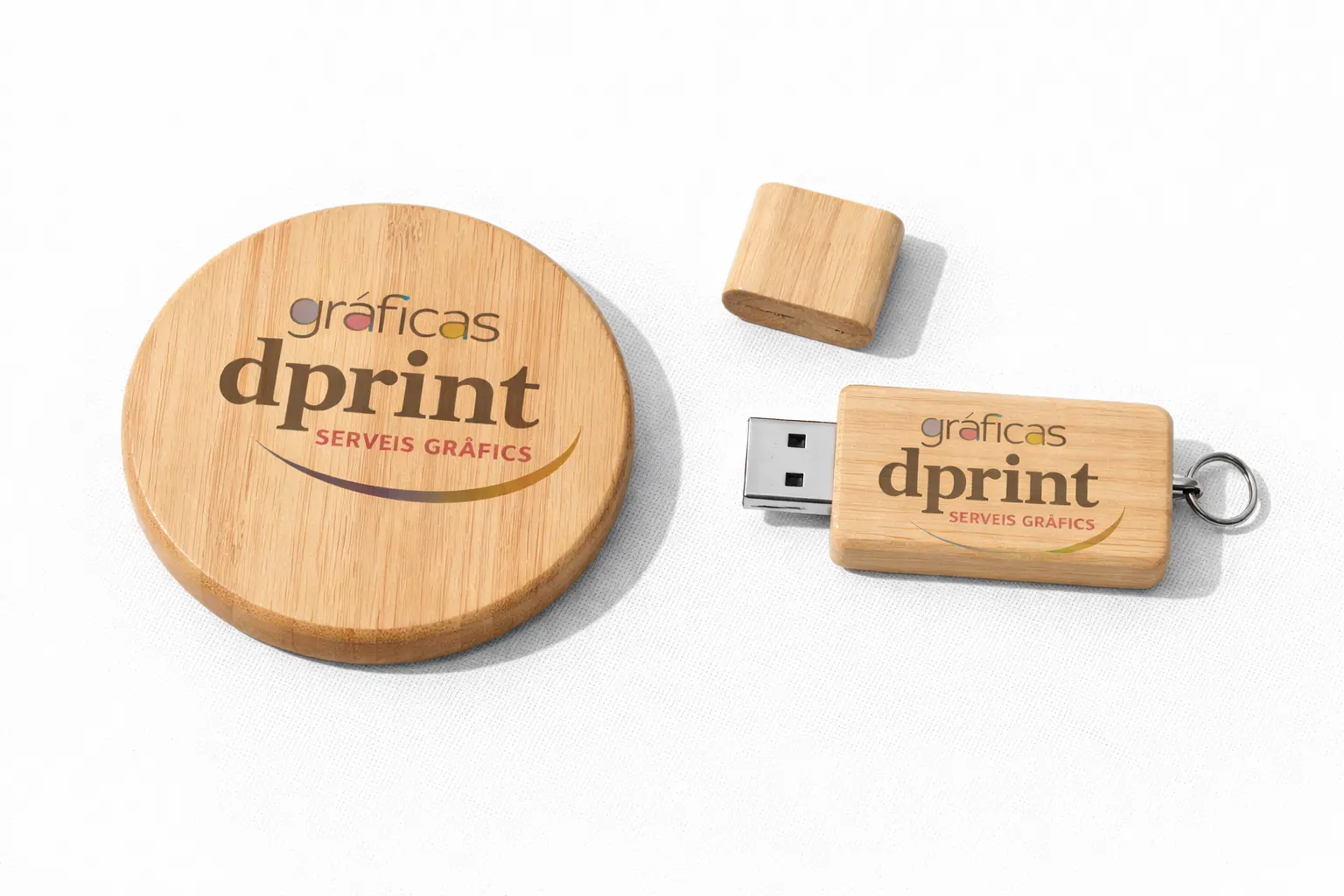 Detalles de madera grabada y regalos personalizados para bodas